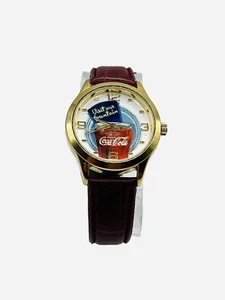 Reloj Coca-Cola 2003 Visita Nuestra Fuente Estuche Dorado Japón Cuarzo Necesita Batería - Imagen 1 de 10