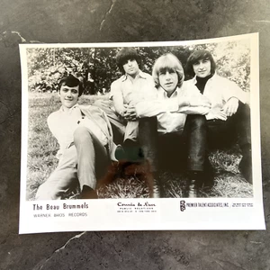 The Beau Brummels Vintage B&W 8x10 Fotografie Warner Bros. Records (B46) - Bild 1 von 4