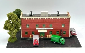 Heljan Con-Cor N Scale Custom  " Rabin Whosale Groceries"  Lighted New Diorama - Picture 1 of 5