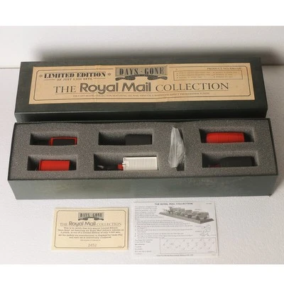 Lledo Days Gone RM1006 Ltd Ed Royal Mail Collection, 6 Mail Vans + Plinth + Box - Image 1 of 4