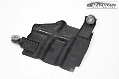 Hyundai Santa Fe 2019-2023 tracción delantera eje delantero cubierta protector térmico 49548S2000 OEM Foto 1 de 4