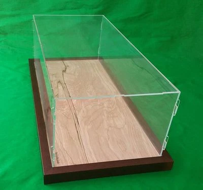 Vitrine tampo de mesa 27 x 12 1/2 x 11 Pocher 1/8 Lamborghini Aventador acrílico - Imagem 1 de 4