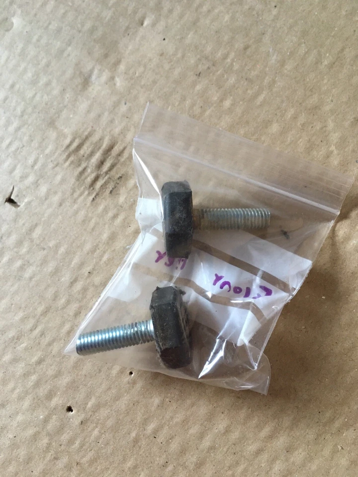 Tricity Bendix CTM500 сушилка передние регулируемые ножки x2 - Изображение 1 из 1