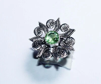 Top Quality Peridot Gemstone Handmade Ring Jewelry Ring Size 8.7 Inches - Image 1 of 4