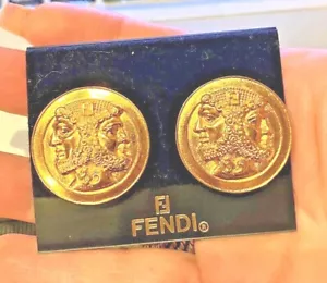 AUTÉNTICOS PENDIENTES DE POSTE FACIAL FENDI JANUS DE COLECCIÓN - Imagen 1 de 3