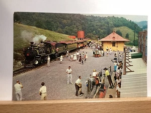 Tweetsie Railroad: Blowing Rock, NC - Vintage Postcard - Picture 1 of 3