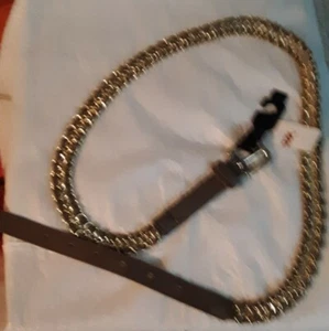 Eslabones en tono dorado tejidos con cinturón de cuero 42"" circunferencia total para cintura - Imagen 1 de 9