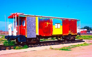 ORIGINAL FUJICHROME SLIDE ROCK ISLAND CABOOSE #17165 GRAND ISLAND, NE 8/28/10 - Picture 1 of 1