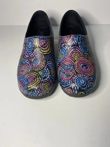 Croc Sz 10 Nurses/Garden Shoes Dual Comfort Clogs Women’s Multi Colored - Picture 1 of 5