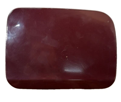 2000 01 02 03 04 SUBARU LEGACY puerta del tanque de combustible exterior granate - OEM: 57601AE030 Foto 1 de 4