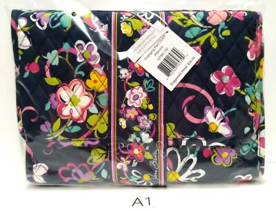Vera Bradley Cambiador Almohadilla Clutch CINTAS Bebé Pañal Mat Nuevo con Etiquetas Artículo Exacto A1 Foto 1 de 2