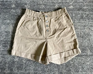 Banana Republic Womens Size 6 Khaki Shorts Tan Above Knee Buttons NWT P2 - Picture 1 of 10