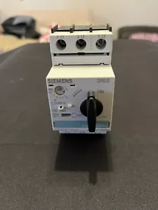 3RV1021-4AA10 SIEMENS CIRCUIT BREAKER. (R) 30 day warranty - Picture 1 of 3