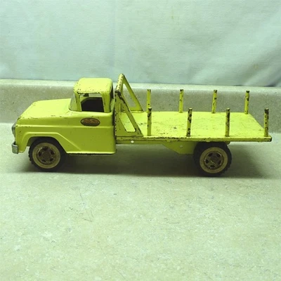 Camión de estacas de plataforma Tonka 1959 vintage #03, amarillo raro, acero prensado, madera Foto 1 de 4
