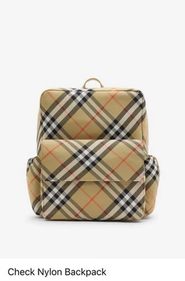 MOCHILA UNISEX BURBERRY CHECK NYLON JET EN BEIGE, Mochila Burberry Foto 1 de 4