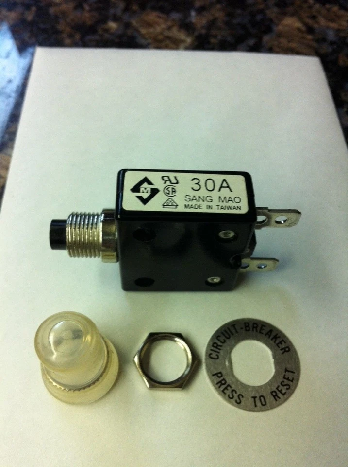 30 amp push breaker push to reset Sang Mao brand w boot
