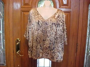 CHICO’S SIZE 3  (16-18) PULLOVER TOP ANIMAL PRINT V-NECK NECKLINE DOLMAN SLEEVES - Picture 1 of 9