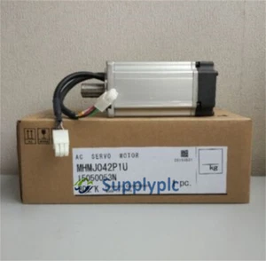 100% New Panasonic MHMJ042P1U AC Servo Motor In Box Expedited Ship 1PCS - Picture 1 of 5