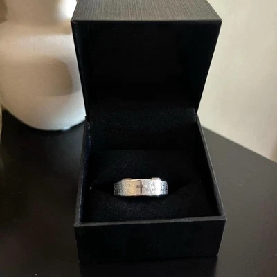 Alianza de boda Now + Forever para hombre cruz y oración del Señor acero inoxidable 8 mm Foto 1 de 3