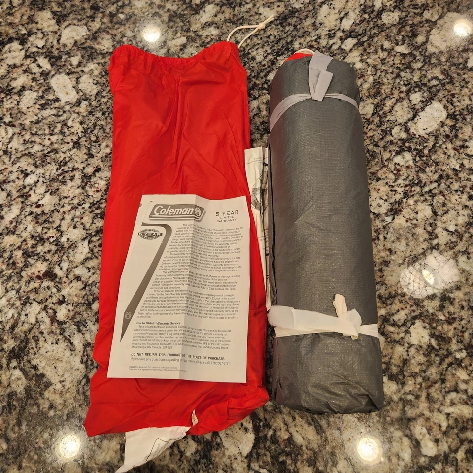 Tienda Coleman Sundome 2006 Marlboro Adventure Team 7' x 7' nueva en bolsa Foto 1 de 4