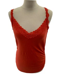 Red Sleeveless Lace Trim Stretchy Top Size M - Picture 1 of 9