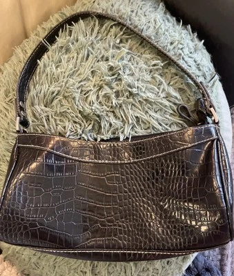 Bolso de Mano Crazy Horse Negro Correa Única Cocodrilo Repujado De Colección Foto 1 de 4