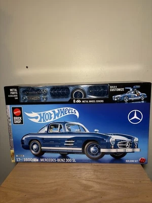 Mattel Brick Shop Hot Wheels - Mercedes-Benz 300 SL - 1600 Pieces - In Stock - Image 1 of 4