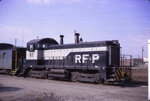 RF&P 85 SW1200 VINTAGE RF&P @ RICHMOND, VA 1972 35MM SLIDE - Bild 1 von 1