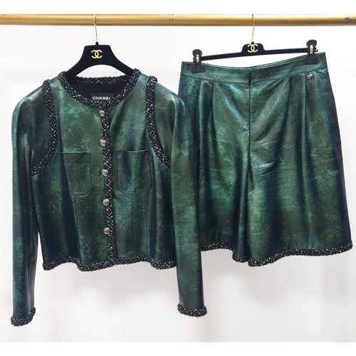 Set tuta giacca corta pelle Chanel 2018 tg.48