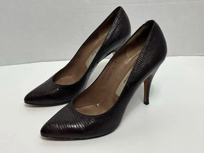 Vintage Diva Embossed Lizard Brown Pumps Size 6M Hand Made In Spain 3 1/2” Heels - Image 1 of 4