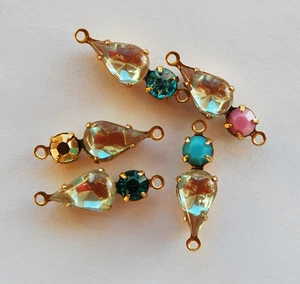 VINTAGE 2 SAPHIRET GLASS & RHINESTONE TEAR DROP BEADS set in brass ASSORTED - Picture 1 of 14