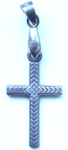 Sterling Silver Cross With Ornament (1.13 gram) - Picture 1 of 4