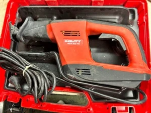 Sierra recíproca eléctrica con cable HILTI (WSR 900-PE) resistente 900 W | Estuche rígido - Imagen 1 de 8