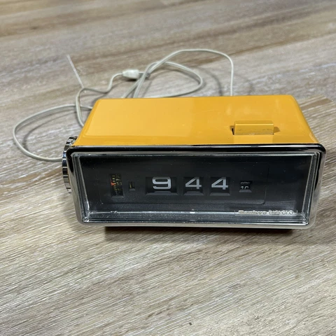 Vintage Sankyo Digital 501 Alarm Clock Yellow Digi-Glo Japan **Parts Repair Cover