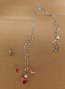 NEW  VERY PRETTY DRESSY RED NECKLACE & MATCHING EARRINGS    REDUCED TO SELL - Picture 1 of 3