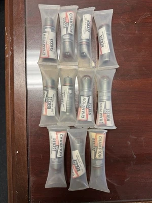 Velas de ignição REB32E Champion - LOTE de 11 - NOVO ESTOQUE ANTIGO - GAP 0,016" a 0,021" - Imagem 1 de 3