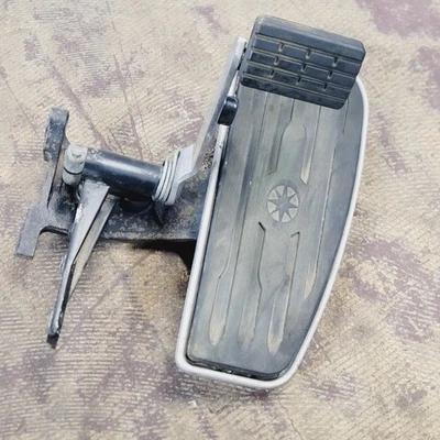 99-13 YAMAHA ROYAL STAR XVZ1300 RIGHT FRONT FOOT REST PEG STEP Brake Pedal  - Image 1 of 4