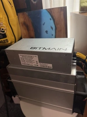 Bitmain Antminer S9k 14 TH/s Bitcoin Miner - Image 1 of 4