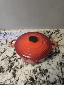 Le Creuset #24 Red Enameled Cast Iron Dutch Oven 4.5 Quarts With Lid - Picture 1 of 10