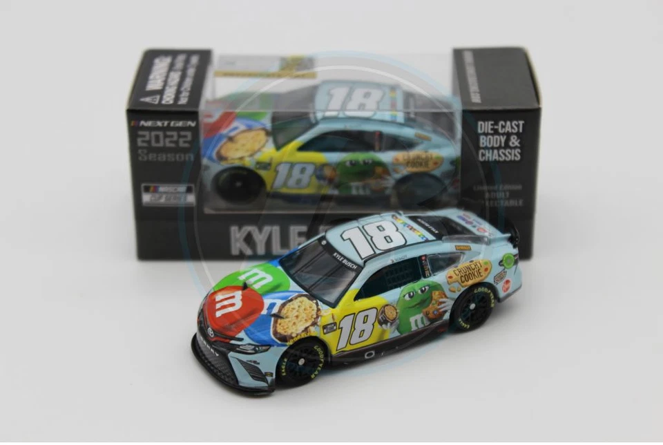 NASCAR 2022 KYLE BUSCH #18 ХРУСТЯЩЕЕ ПЕЧЕНЬЕ 1/64 ЛИТОЕ ШАССИ АВТОМОБИЛЬ - Изображение 1 из 1