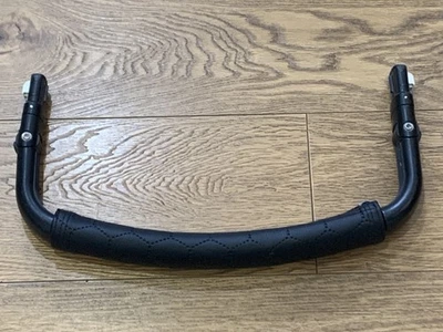 Bugaboo Fox 2/3 BUFFALO/CAMELEON ROTATING Bumper Bar BLACK COVER - Image 1 of 4