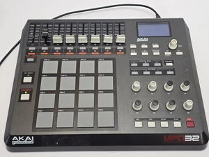 Akai MPD32 USB MIDI Pad Controller • 16 Pads 8 Faders 8 Knobs • Works Great - Picture 1 of 7