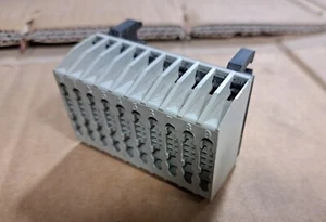 SCHNEIDER ELECTRIC DB6CD110 TERMINAL BLOCK - Picture 1 of 3