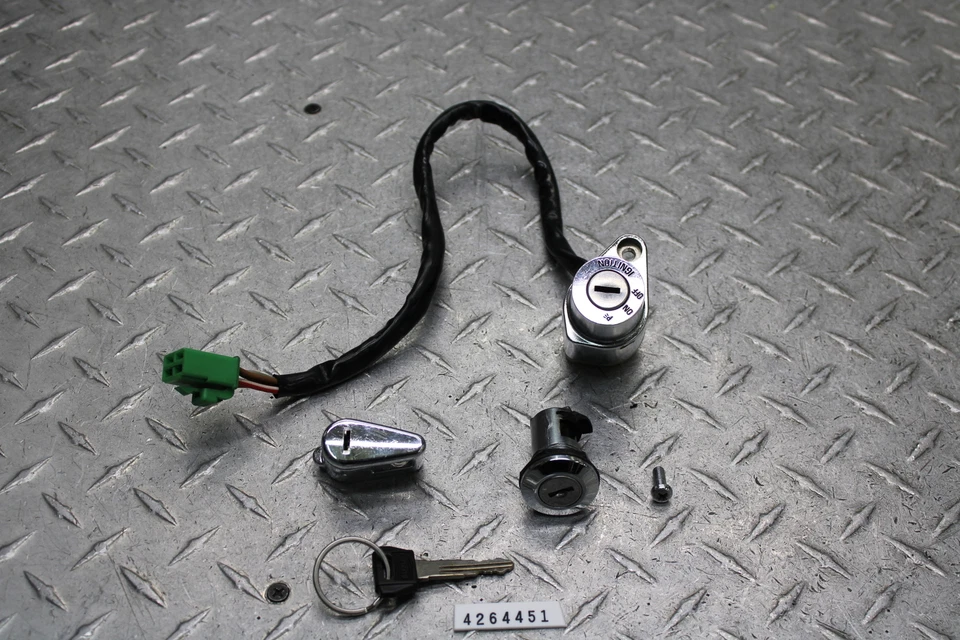 Suzuki Intruder 1400 vs1400GLP 2000 bloqueo de encendido con llave 37000-38810 funcionamiento video Foto 1 de 4