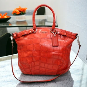 NWT_COACH_MADISON_EMBOSSED Leather_EXOTIC LINDSEY_Geranium_Shoulder Bag 23042_ - Picture 1 of 4