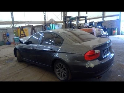 Pinza de conductor delantera sedán Canada Market Thru 2/07 para BMW 323i 06-07 4349328 Foto 1 de 4