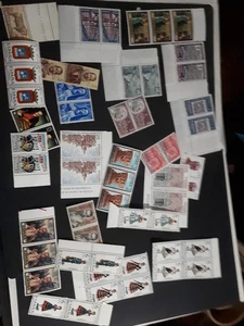 Stamps Spain MNH oddments in multiples (mostly!) in good/fine condition - Picture 1 of 4