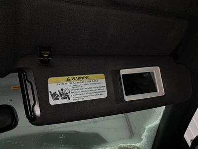 Parasol derecho pasajero iluminado para AUDI Q7 457201 07-15 Foto 1 de 4