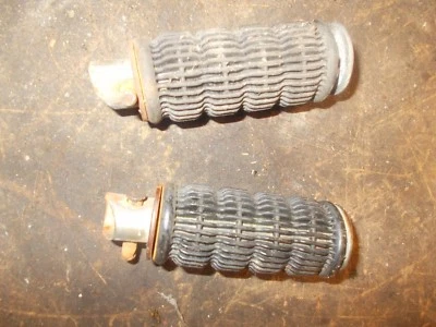 estriberas traseras Suzuki GS550 GS 550 1978 Foto 1 de 3