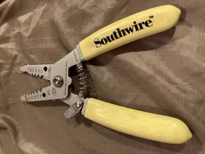 Southwire 6 in. Compact Wire Stripper 10 AWG -18 AWG - Picture 1 of 2